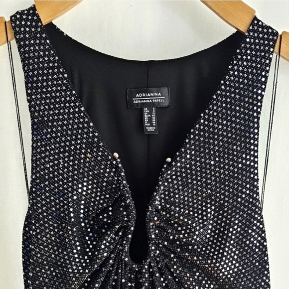 Adrianna Papell Black & Silver Sequin Sleeveless Dress - Picture 9 of 16